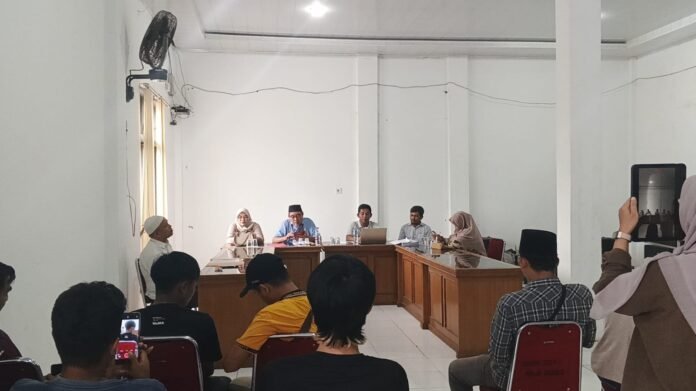 Hujan Keberatan Warna-Warni Pleno Rekapitulasi Suara Pilwana Nagari Lingkuang Aua Pasaman Barat Pleno